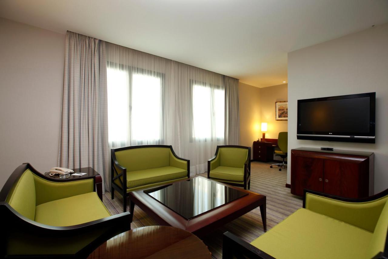Holiday Inn Olaya By Ihg Riad Exterior foto