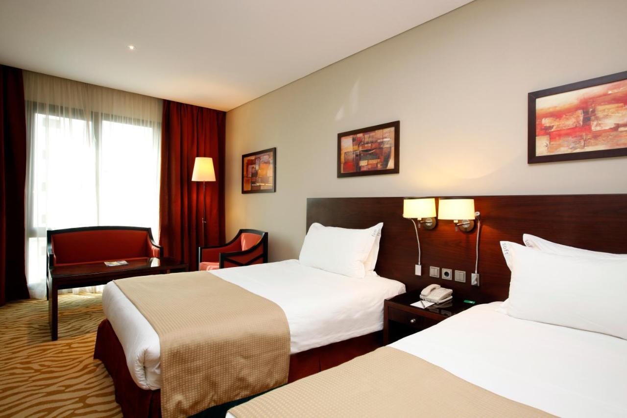 Holiday Inn Olaya By Ihg Riad Exterior foto