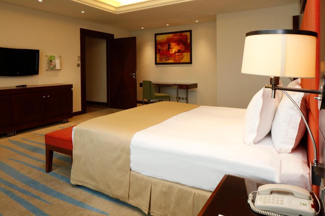 Holiday Inn Olaya By Ihg Riad Exterior foto