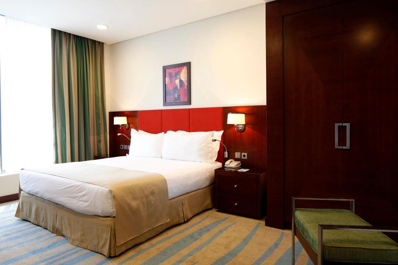 Holiday Inn Olaya By Ihg Riad Exterior foto