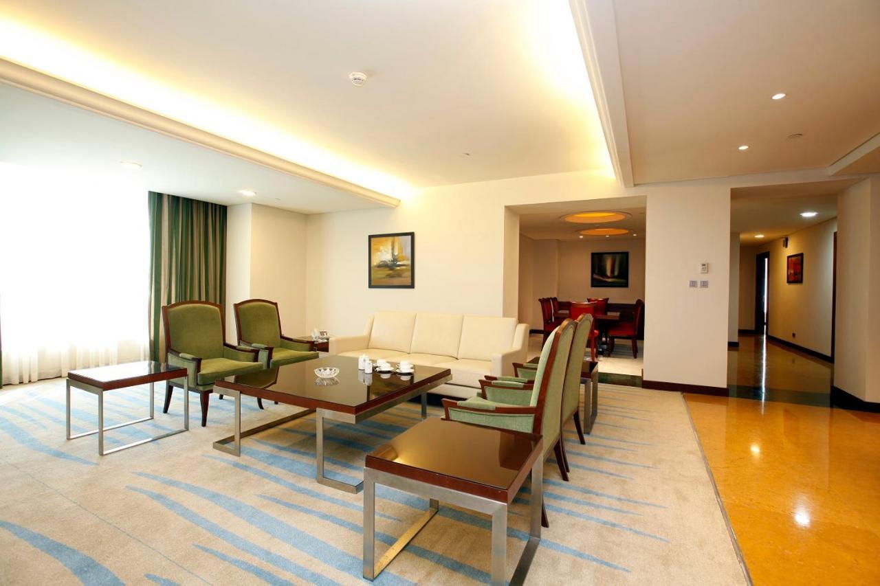 Holiday Inn Olaya By Ihg Riad Exterior foto