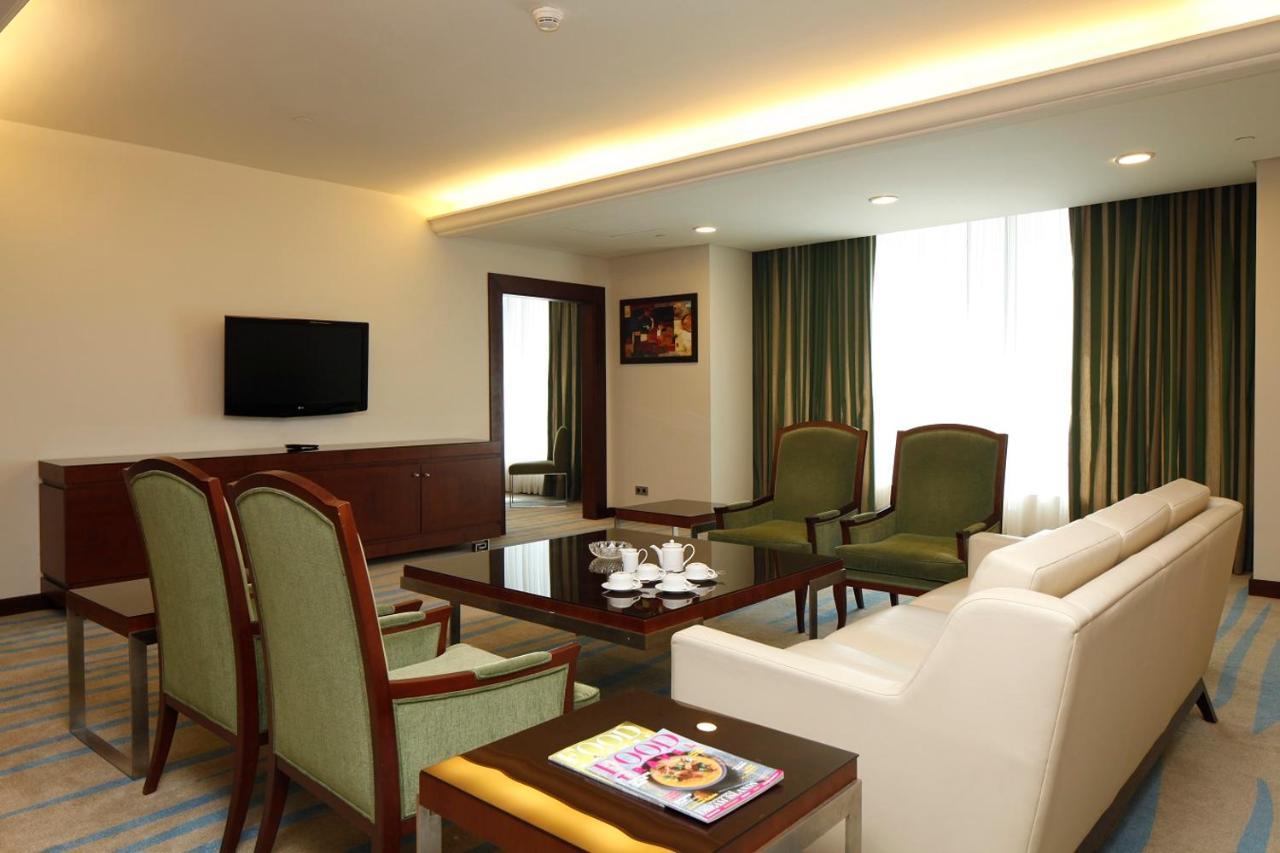 Holiday Inn Olaya By Ihg Riad Exterior foto