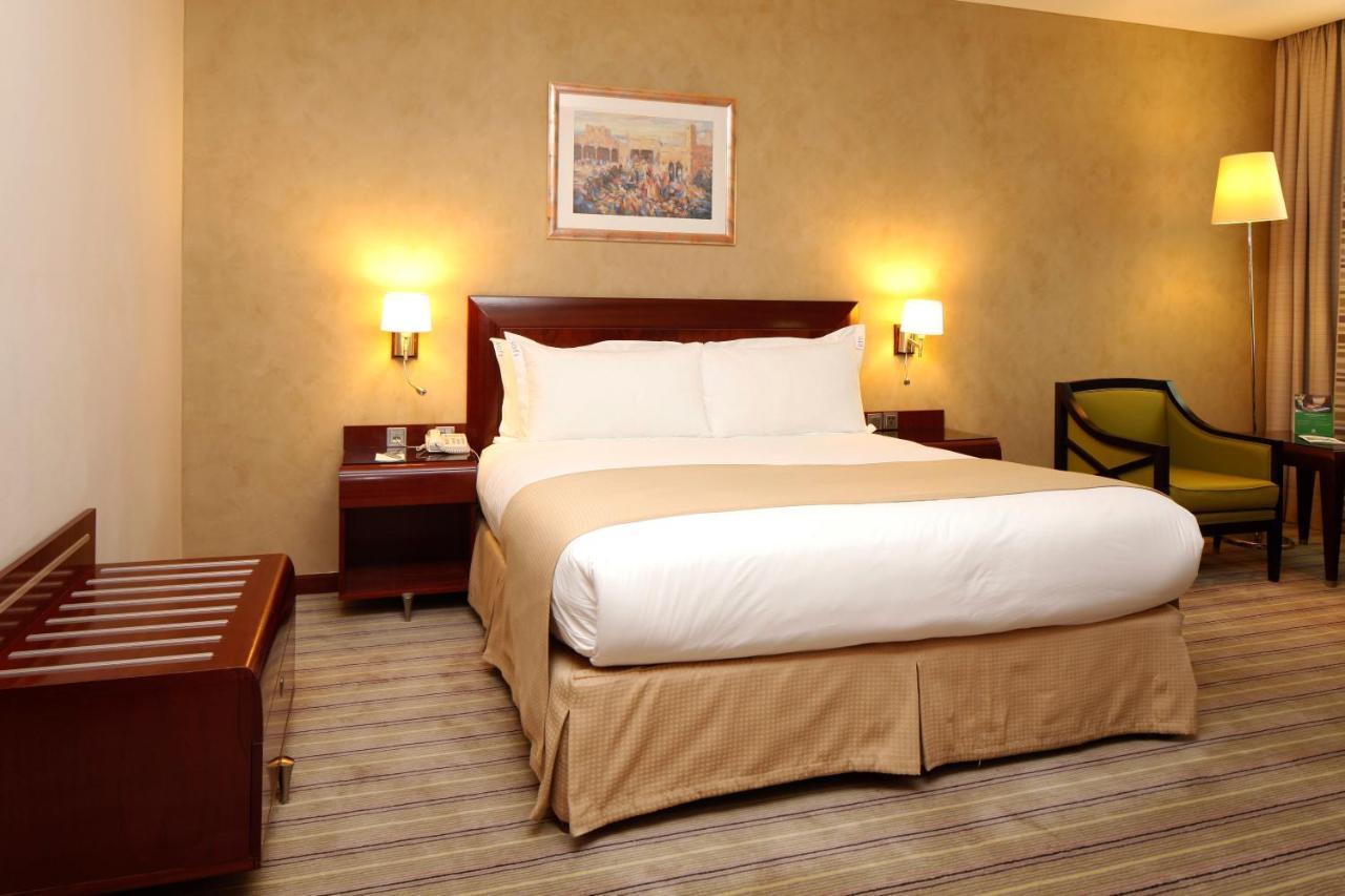 Holiday Inn Olaya By Ihg Riad Exterior foto